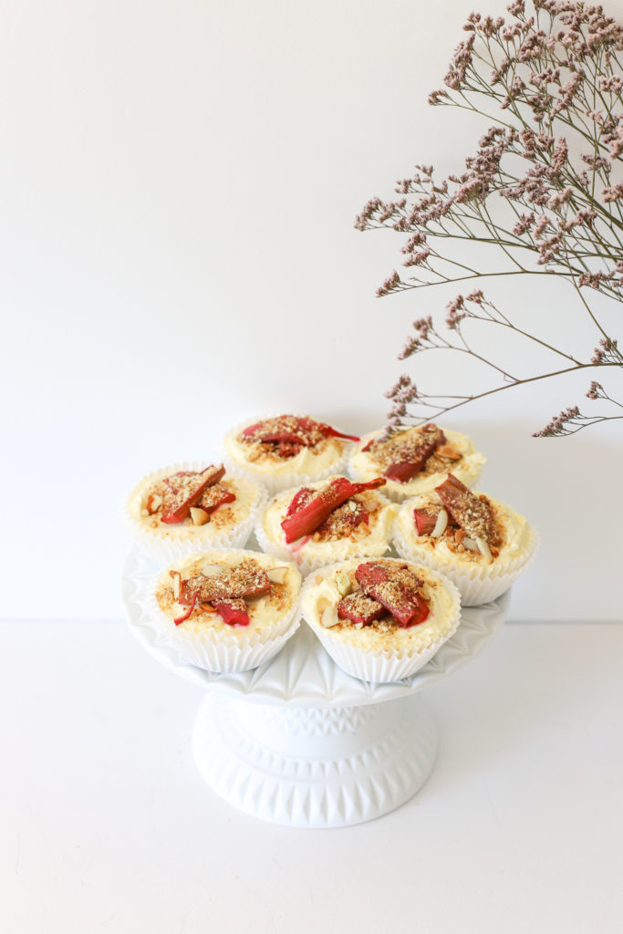 MINI WHITE CHOCOLATE CHEESECAKES