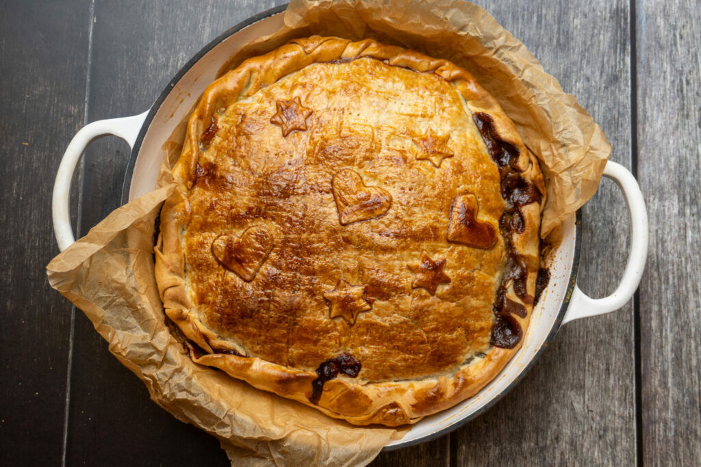 Steak, Mushroom & Garlic Pie